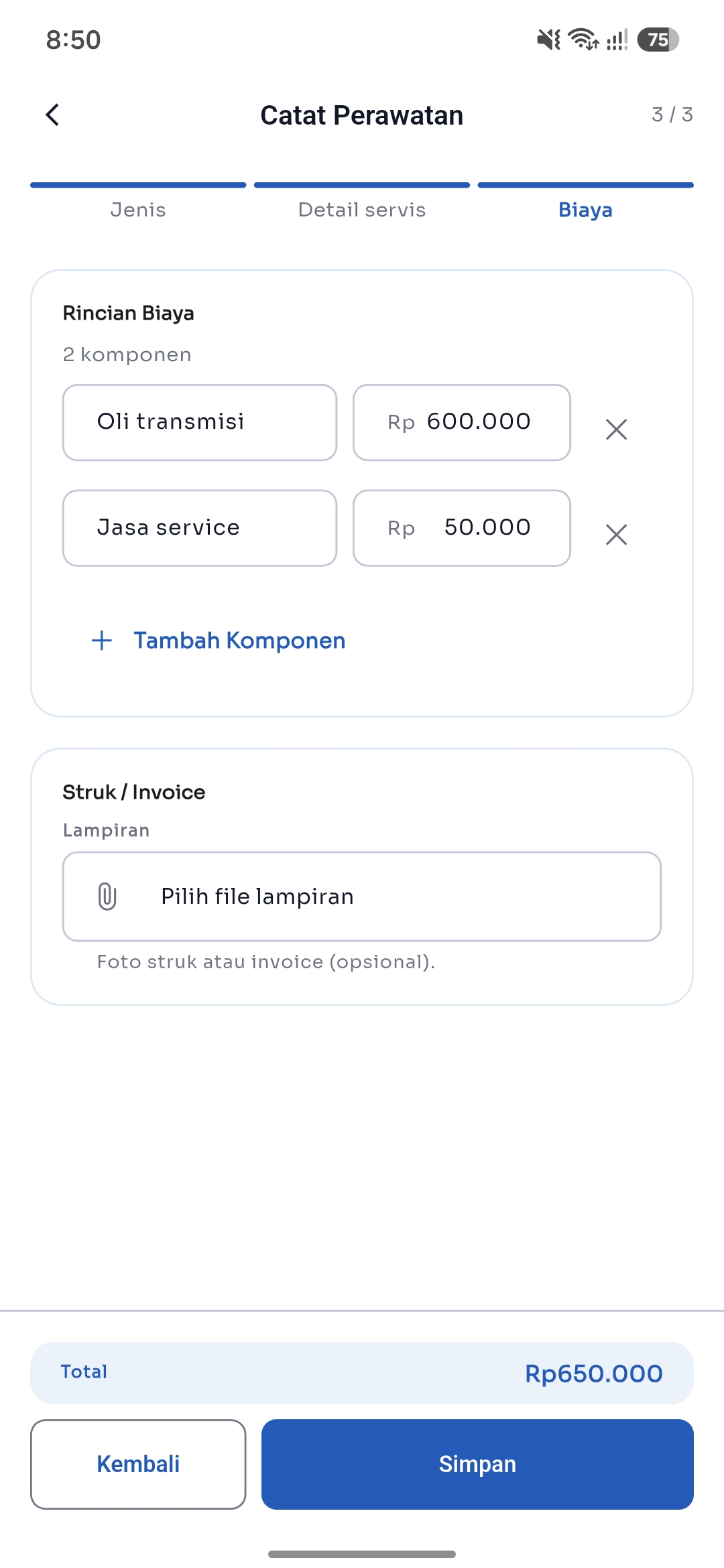 Formulir Catat Perawatan langkah 3 dari 3, Biaya: rincian Oli transmisi Rp 600.000 dan Jasa service Rp 50.000, lampiran struk, dengan total Rp 650.000 di footer